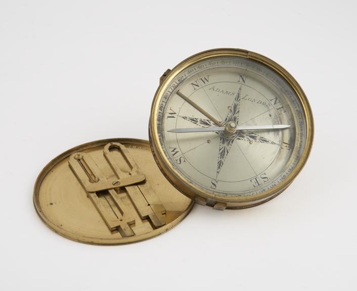 Azimuth compass by George Adams, Fleet Steet, London, 1771-1800.