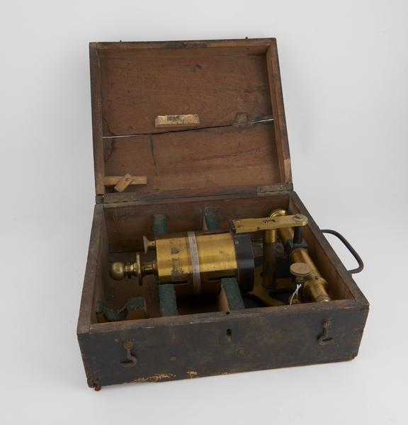 Adjustable crosshead with compass and telescope in fitted box