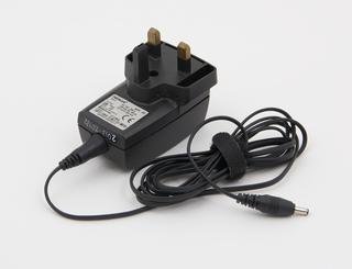 charger for Nokia 7110 mobile phone, 1999-2002