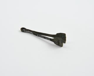 Forceps with serrated ends, bronze, Graeco-Roman