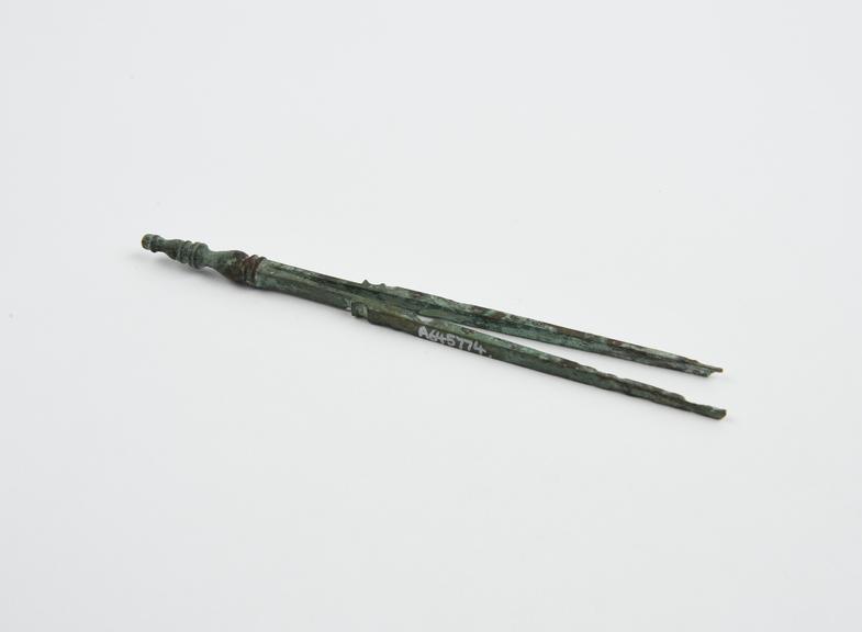 Forceps, bronze, encrusted, Capparoni collection, Roman