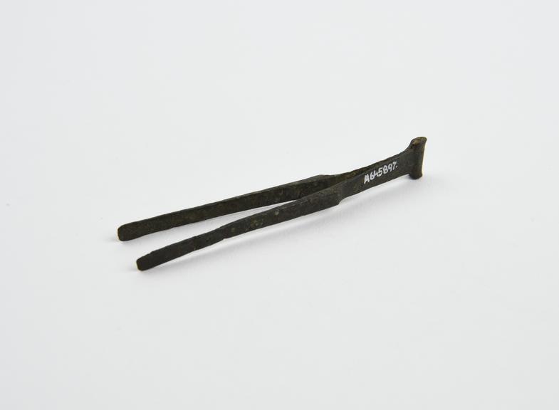Forceps, bronze, Roman 199BC-500AD