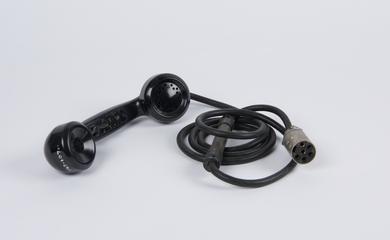 Headset for ransmitter/receiver