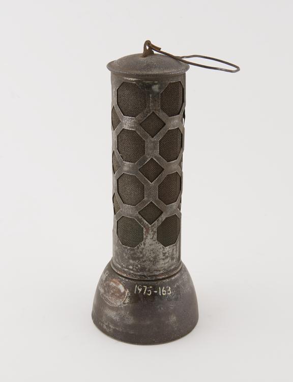 Safety heater or lamp patented by W.E. Bladon and G.R