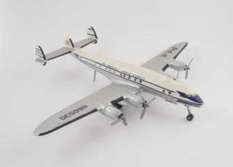 Model of a Constellation aircraft