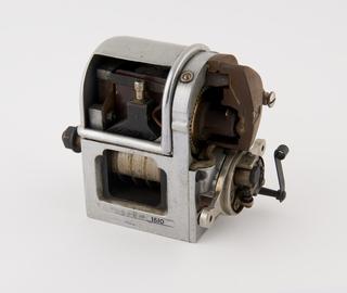 Magneto for motor car