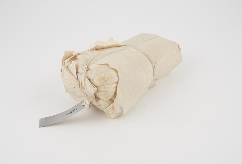 Compressed gauze wrapped in paper, from First World War, German