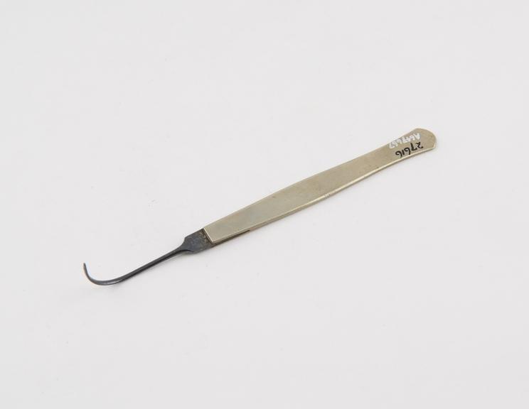 Aneurism needle, steel, handle is nickel plated