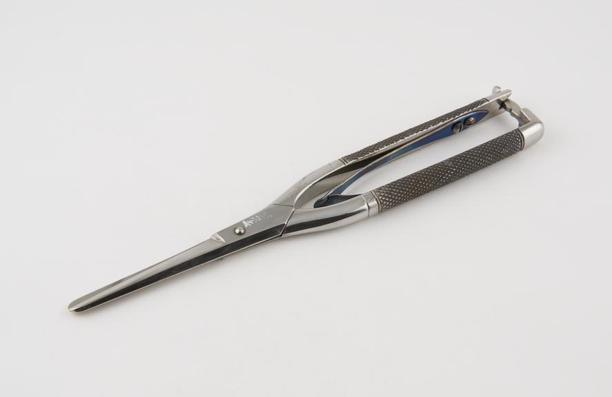 Haemorrhoidal scissors, possibly by Salmon, English