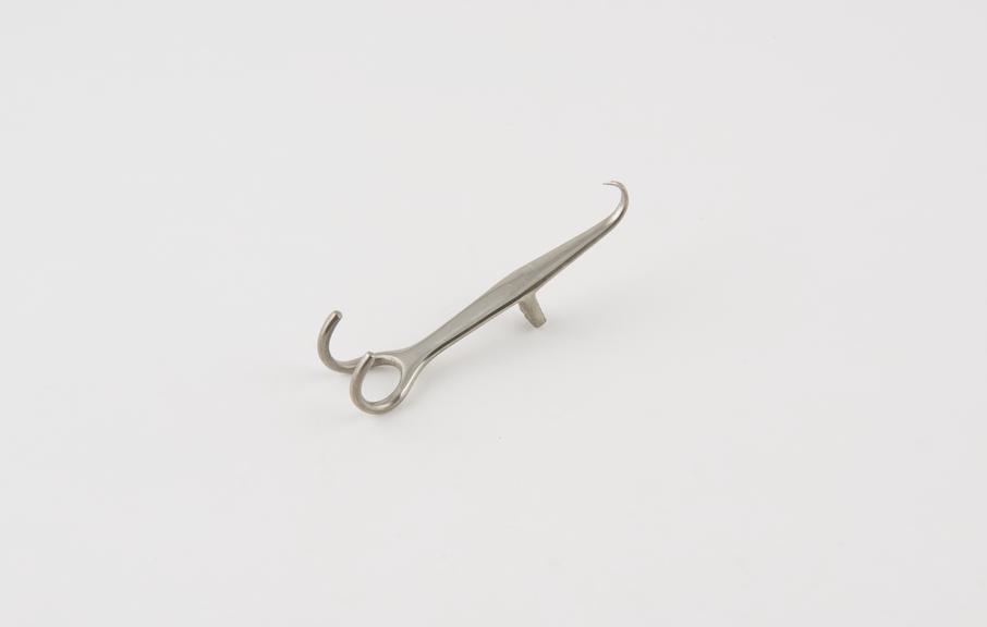 Jordan Lloyd self retaining retractor, steel, nickel plated