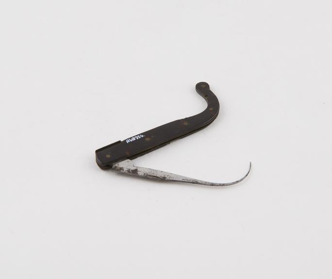 Tenaculum, steel, folding, in tortoiseshell sheath, 1750-1900