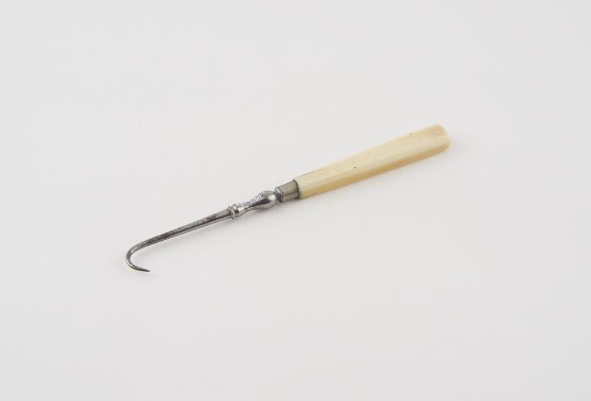 Surgical hook, sharp, probably 18th century, steel and ivory