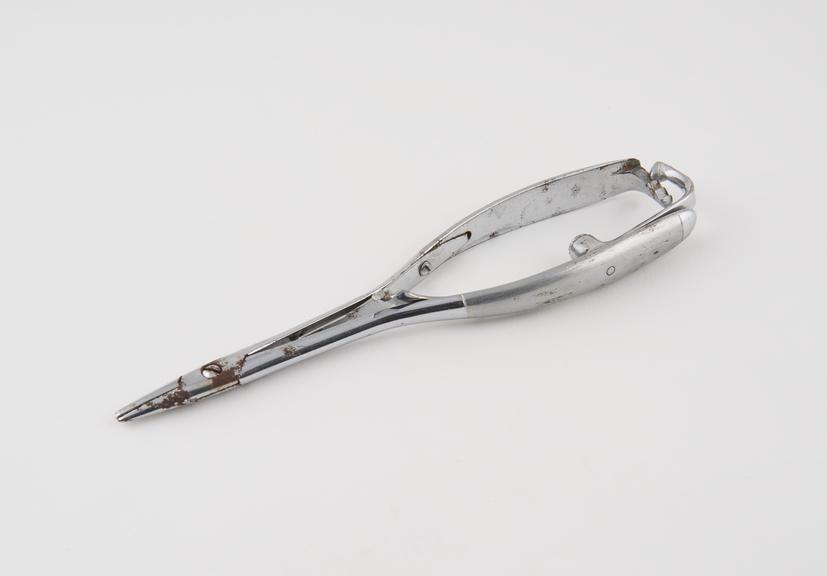 Needle holder with trigger release, plated steel, British(?)