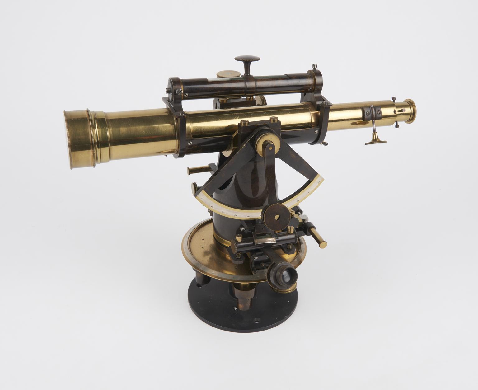 Gentilli type tacheometer, Austrian. | Science Museum Group Collection