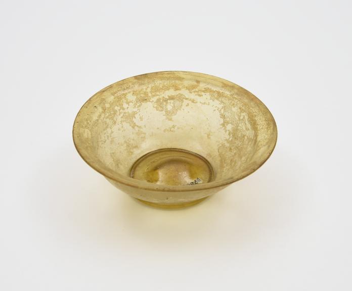 Glass bowl, Roman, 151 to 300 AD