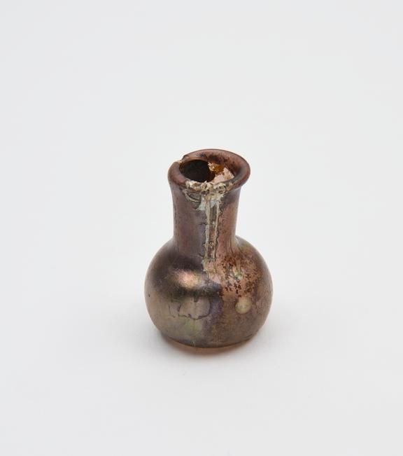 Glass unguent bottle, Roman, 251-450