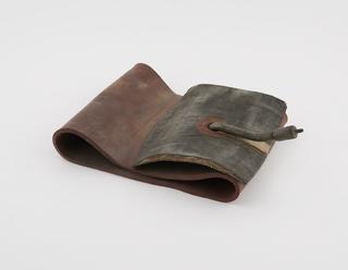 Section of motor vehicle tyre