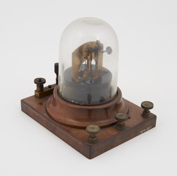 G N T galvanometer relay no. 9435 (St. N.T.S