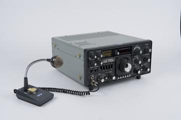 Yaesu FT101ZD h.f. radio Transceiver Base