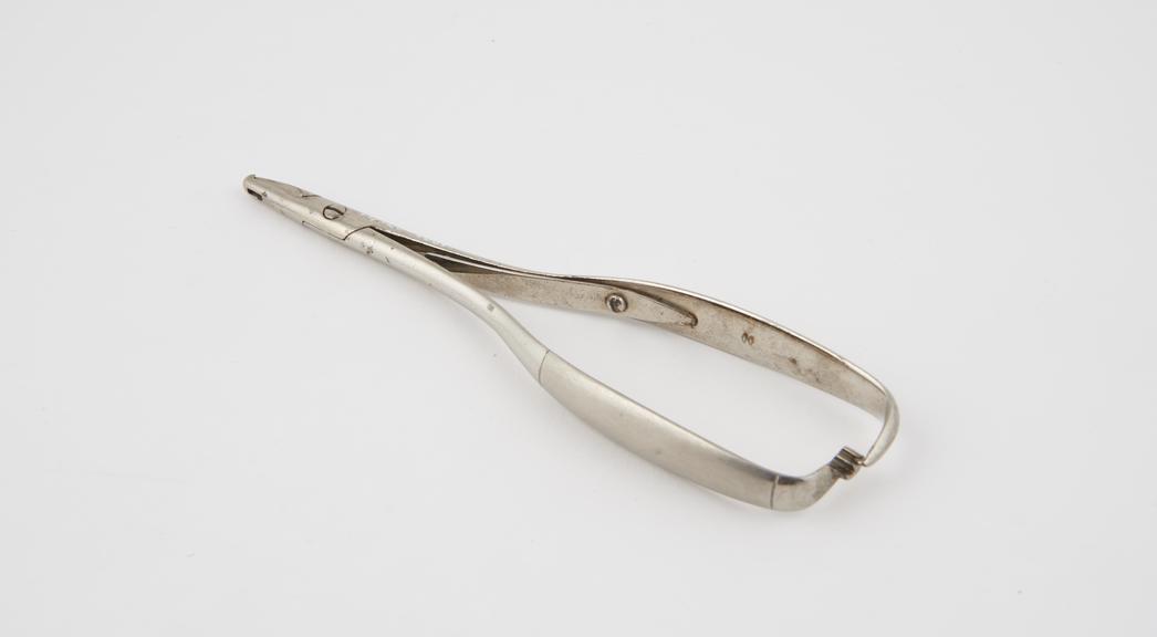 Richter's needle holder, nickel-plated, probably British