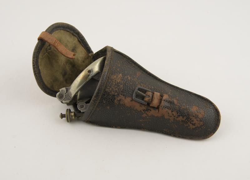 Speculum, vaginal, Meadows, four-bladed, metal, electro-plated
