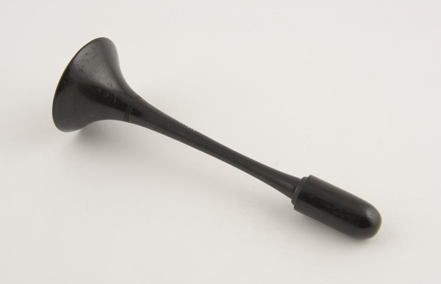 Ebony plug from vaginal speculum, Barnes's type