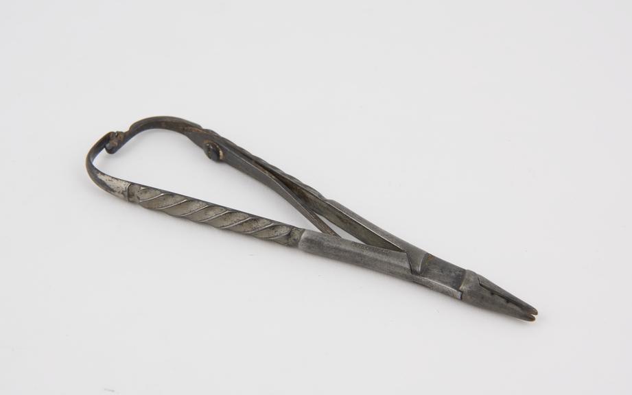 MacPhail's needle holder, steel, by Down of London