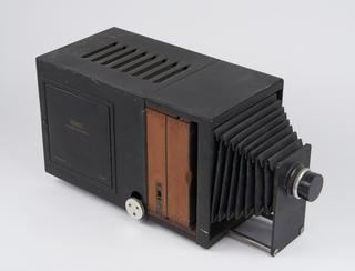 Enlarger, type D-496-A no. 163417 by Muirhead and Co. Ltd.