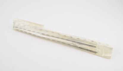 Four guide wires, for ring prosthesis