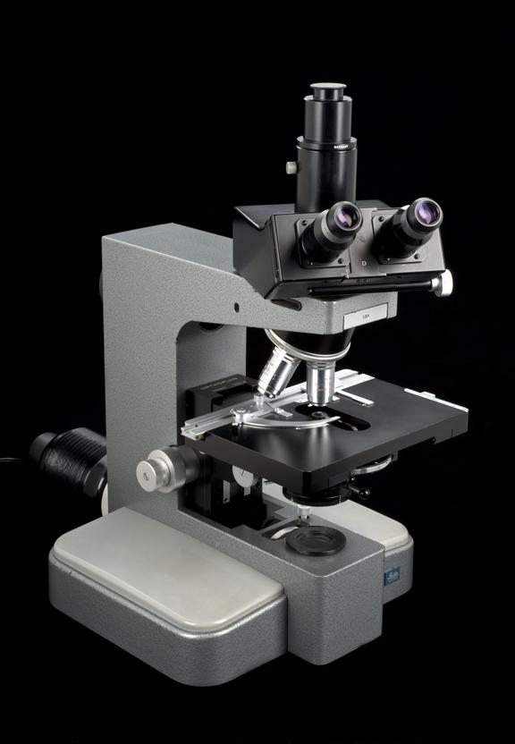 Orthoplan interference microscope, trinocular