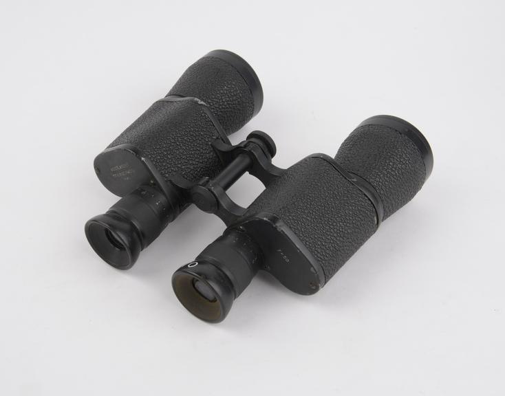 Prismatic binocular