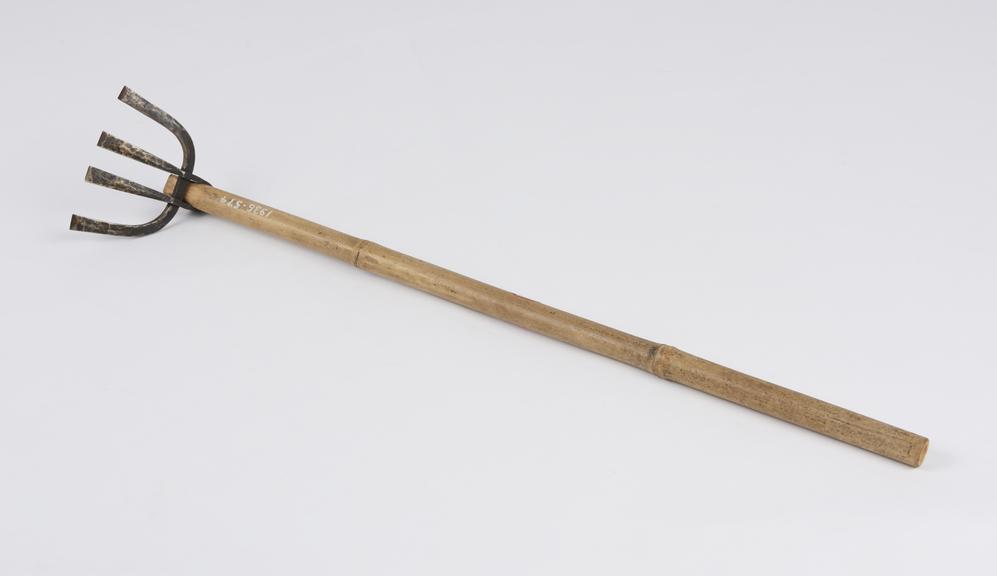 Model of Chinese rake (With Tah), made and sold in China