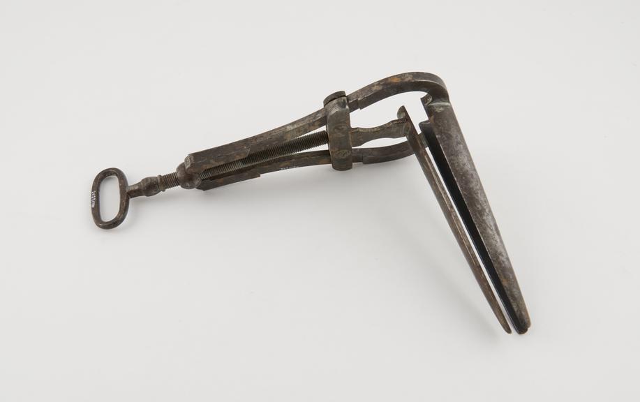 Speculum, vaginal, steel, screw-handle operation, European