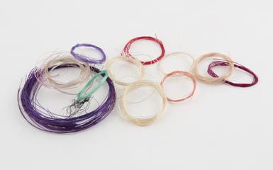 Container, glass, for sutures