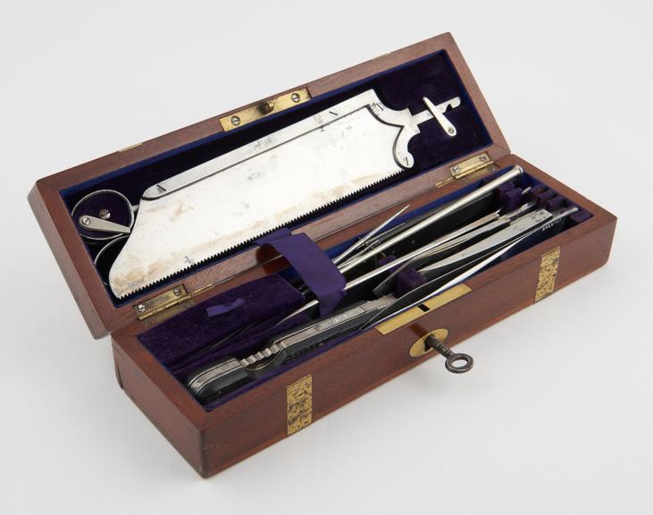 Post mortem set, cased, by J. Gray and Son, Sheffield