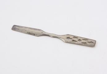 Combined tongue depressor