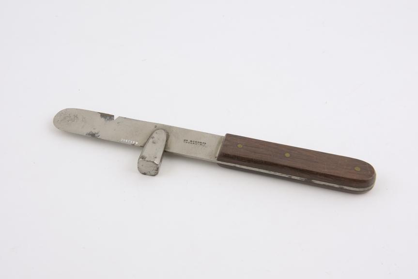 Post mortem knife, by W. Dodd and Co., Newark, U.S.A.