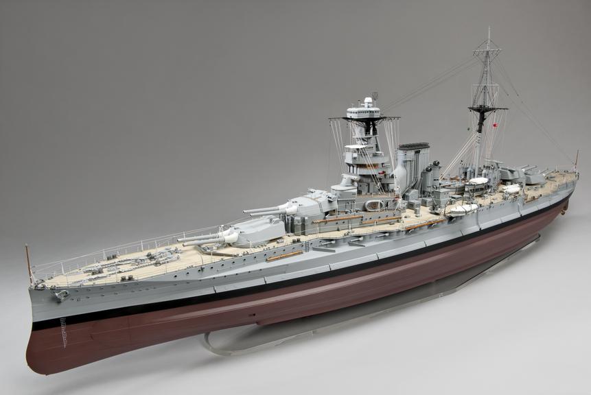Model of HMS 'Queen Elizabeth' | Science Museum Group Collection