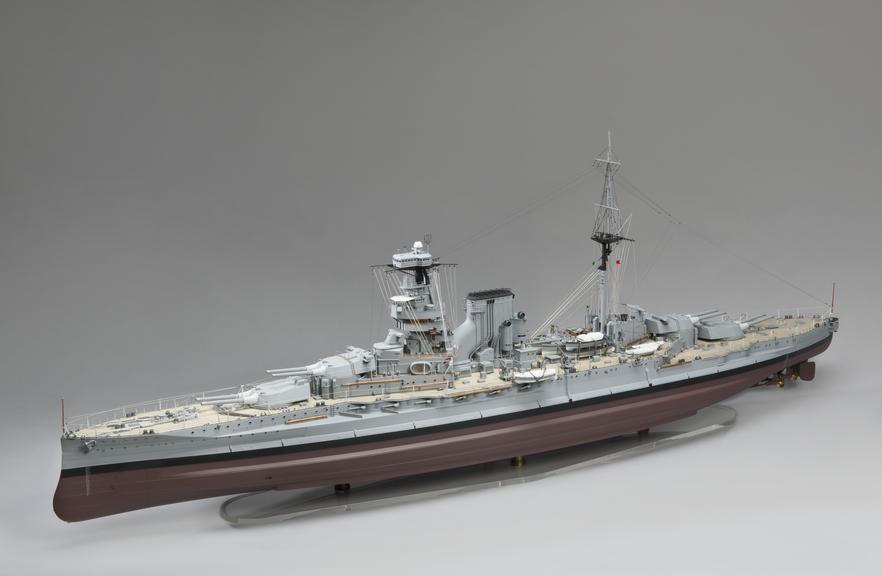 Model of HMS 'Queen Elizabeth' | Science Museum Group Collection