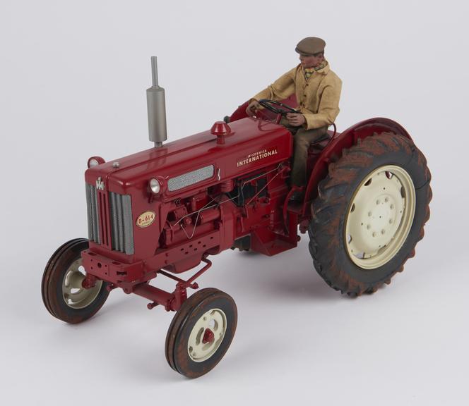 1:12 scale model of B 614 tractor