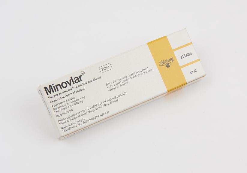 Packet of combined contraceptive pills Minovlar', monophasic