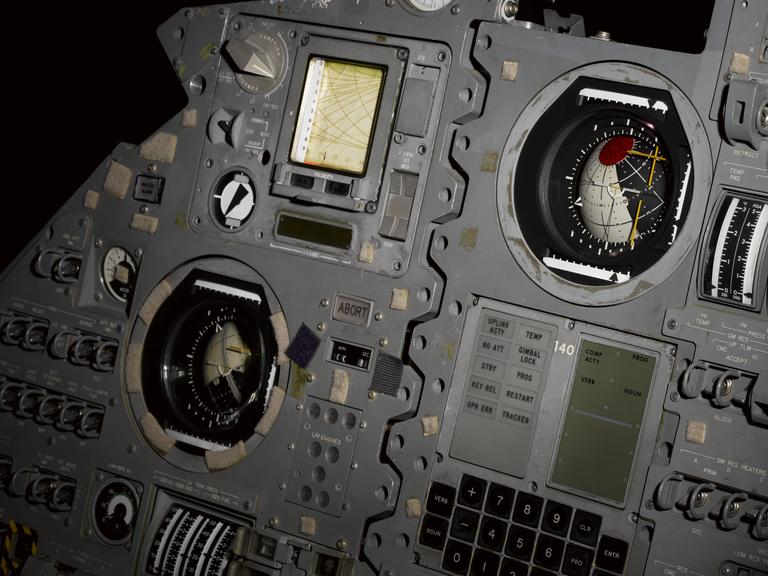 Instrument panel from 1 of 3 Apollo Command Module simulators | Science ...