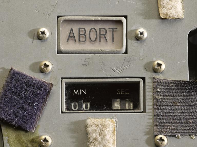 Instrument panel from 1 of 3 Apollo Command Module simulators | Science ...