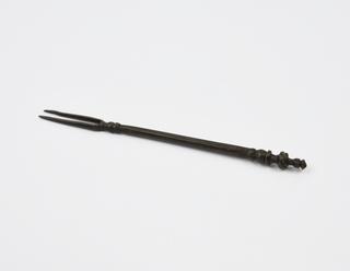 Two pronged fork with baluster type knob