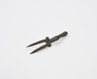 Two pronged fork, handle broken