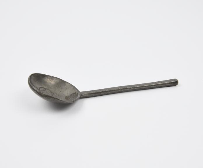 Pewter spoon, possibly 19th century copy, Dutch, 1801-1900