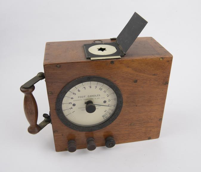 Portable photometer, Trotter pattern, mady by Everett