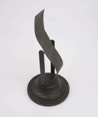 Apparatus for the demonstration of fluid motion.