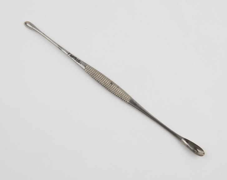 Scoop, uterine, double, steel, European, late 19th century