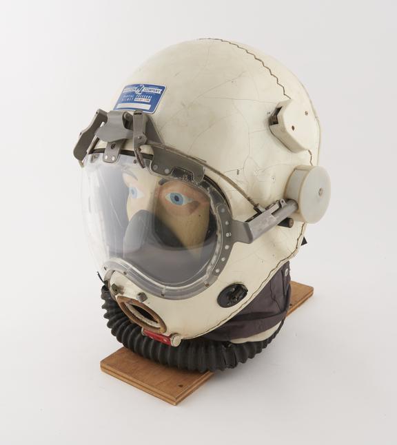 Partial pressure flying helmet, no 12